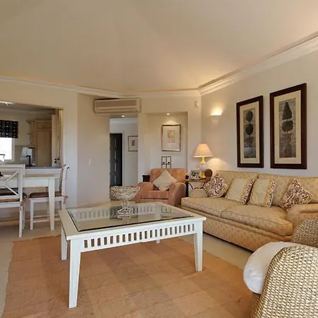 Sleeps 4 Air Con T479966 Daire